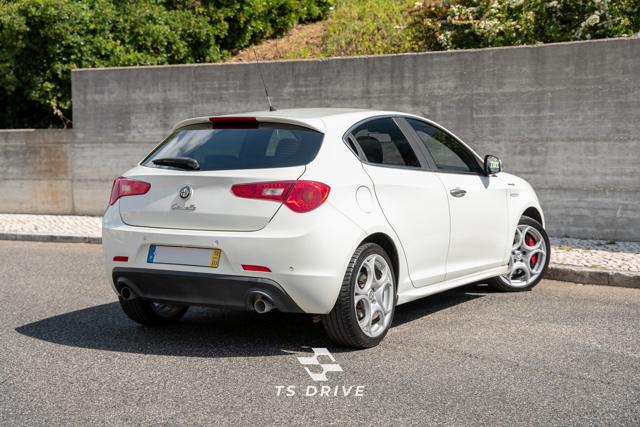 Alfa Romeo Giulietta Sportivo 1.6 JTDM, foto 4