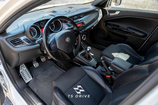 Alfa Romeo Giulietta: um compacto com personalidade