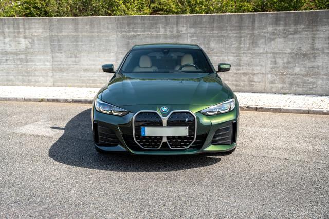 BMW i4, foto 2