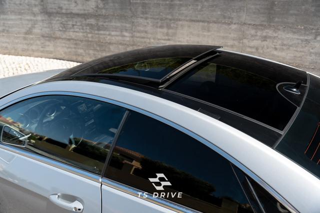 Mercedes-Benz E 220 d Coupé, foto 6