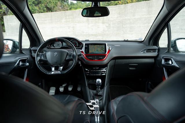 Peugeot 208 GTi (cinzento), foto 9