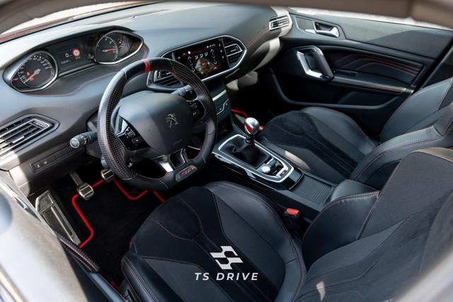Peugeot 308 GTi 272 cv, foto 7