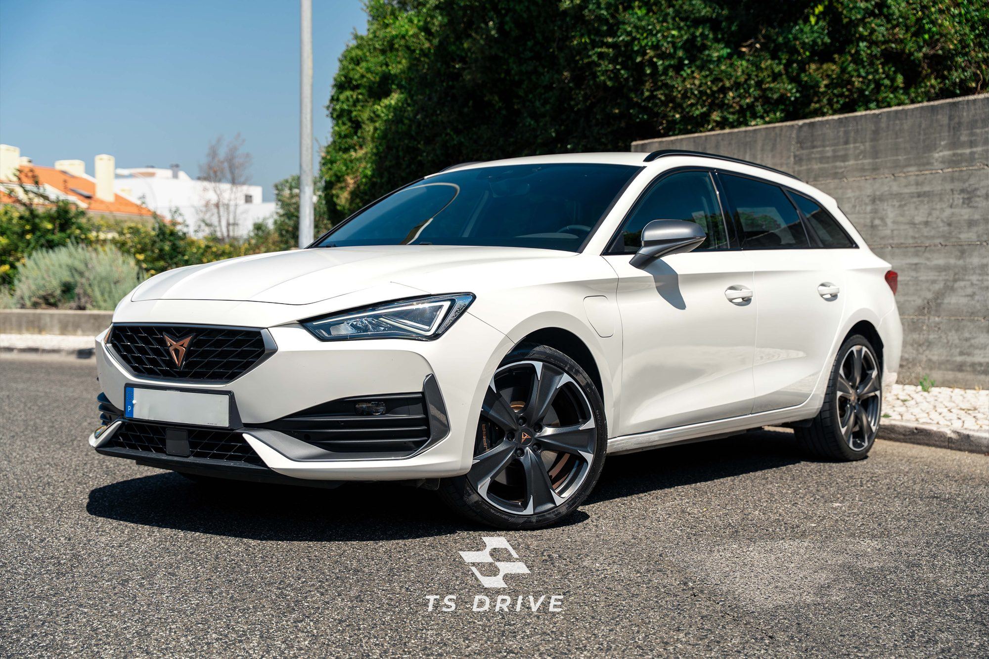 Cupra Leon ST 1.4 e-Hybrid DSG à venda na TS Drive