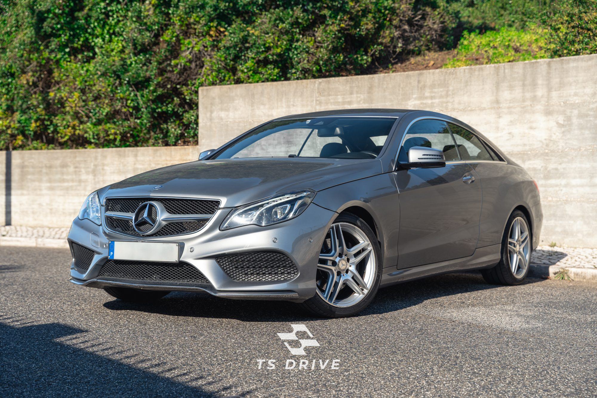 Mercedes-Benz E 220 Coupé AMG Line vendido pela TS Drive